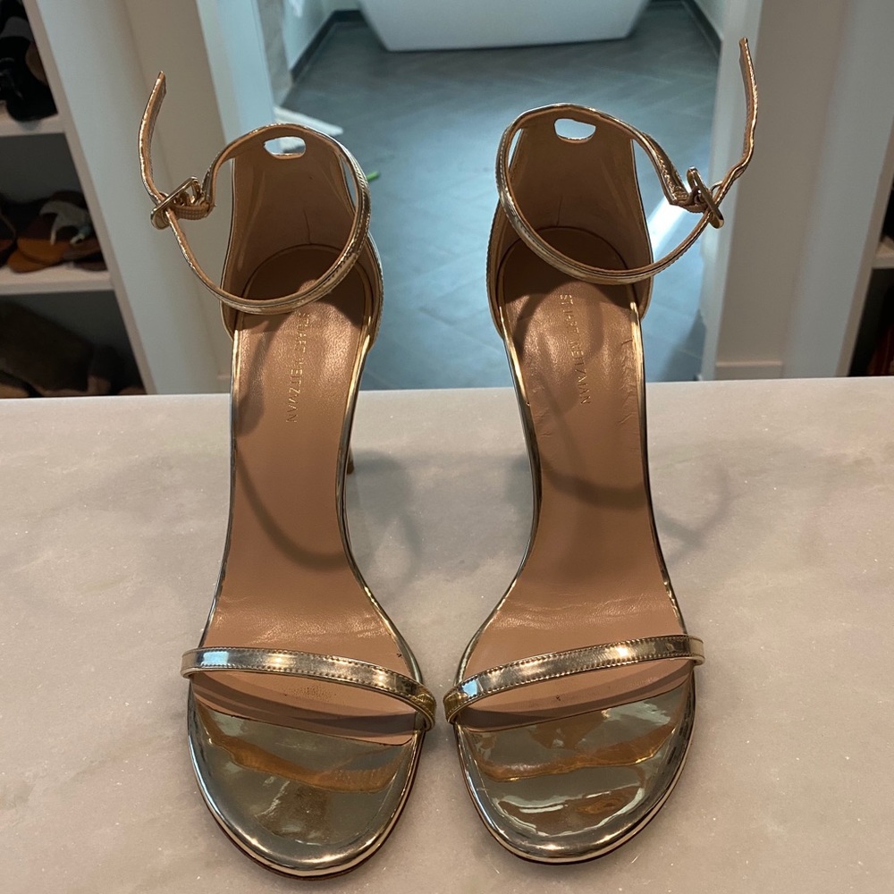 Stuart Weizmann gold heels